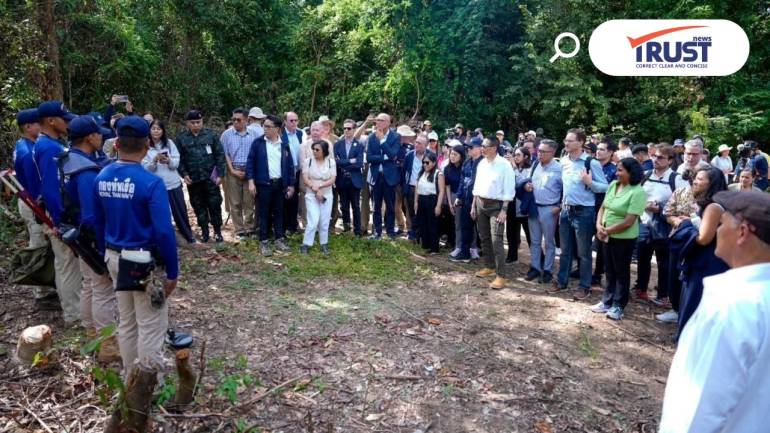 ทบ.สรุป 8 ข้อ สถานการณ์ทุ่นระเบิดชายแดนไทย-กัมพูชาต่อคณะทูต-องค์กรต่างชาติ