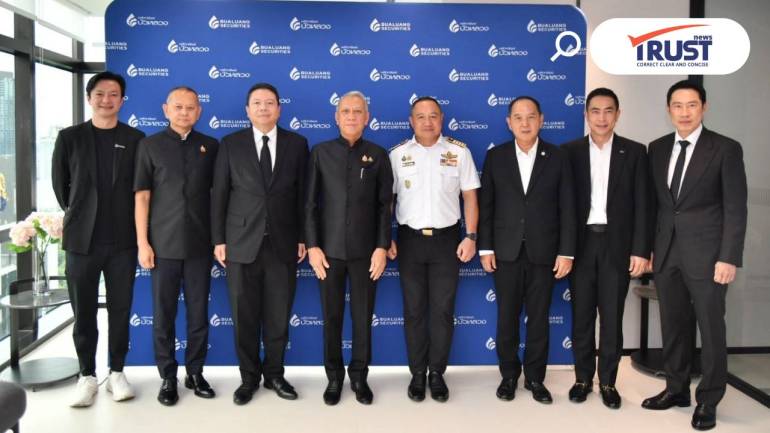 "พิพัฒน์" เร่งดัน Skyconomy วางไทยเป็น HUB การบินอาเซียน ชูสร้างงาน-รายได้