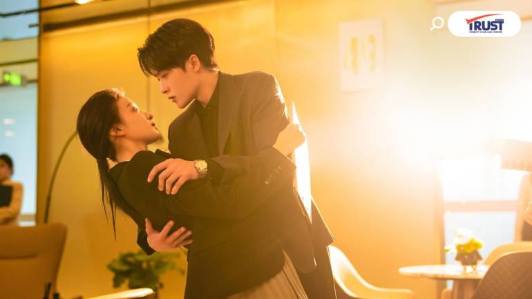 “ถานเจี้ยนซื่อ” ควงคู่ “หวังฉู่หรัน” เสิร์ฟซีรีส์โรแมนติก  “เมื่อรักส่องประกาย”