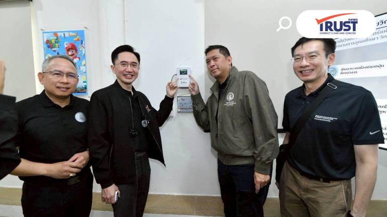 รมว.อว.เยี่ยมชมห้องปลอดฝุ่น ปลื้มใช้ Deep Tech หาต้นตอ แก้ปัญหา PM2.5 เชียงใหม่