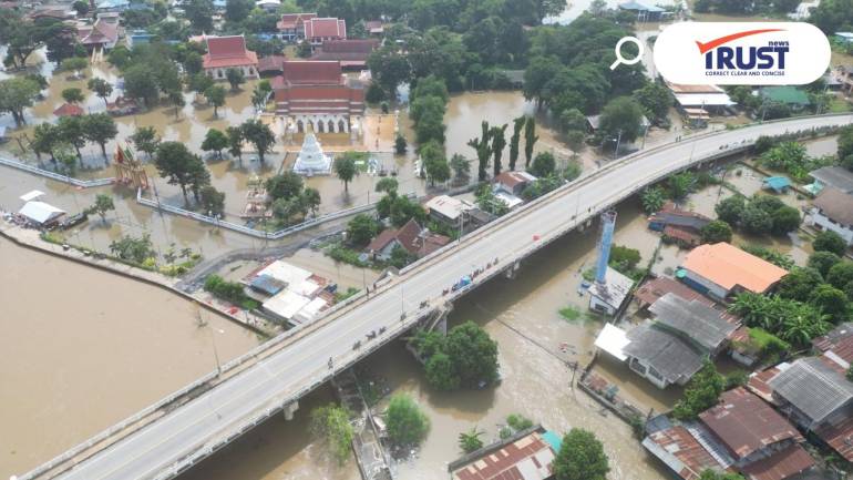 สิงห์บุรีอ่วม ทล.สาย 311 -ถนนขึ้นสะพานข้ามเจ้าพระยาท่วม อินทร์บุรีจมเป็นวงกว้าง 